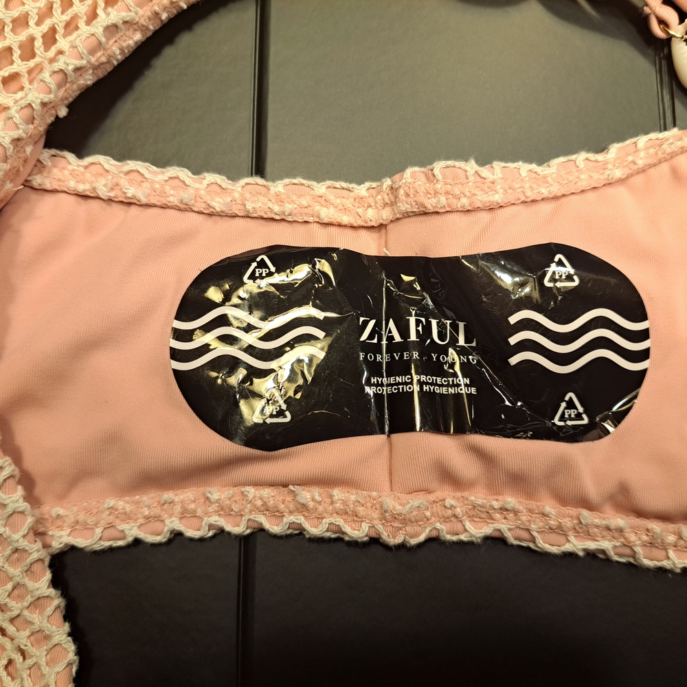 Chic Mesh Bikini Set - Picture 2 of 3